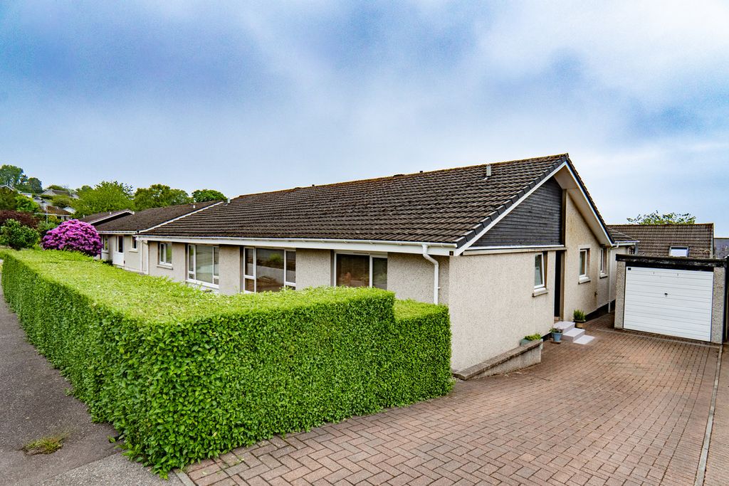 Property photo 1 of 46
