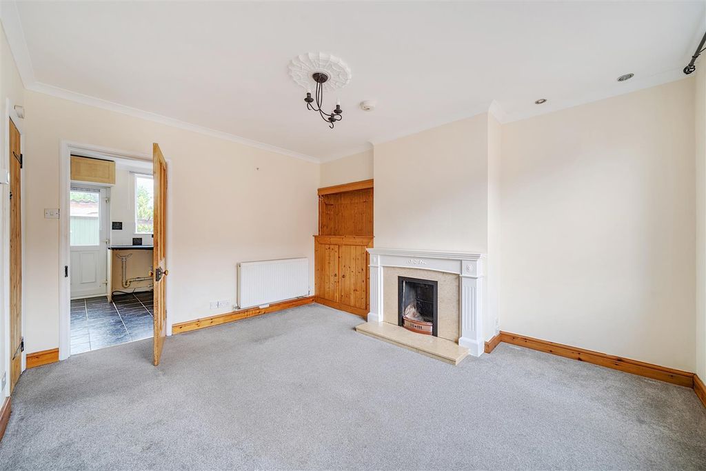 Property photo 3 of 15 Living Room