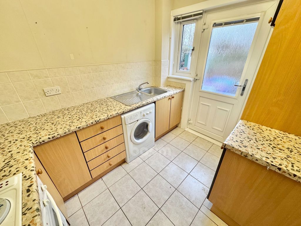 Property photo 3 of 36 Img_3937