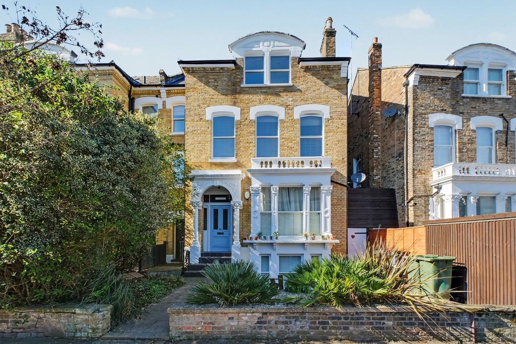 Property photo 1 of 13