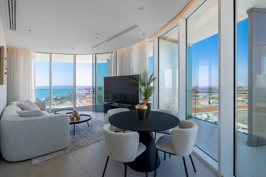 Property photo 1 of 29