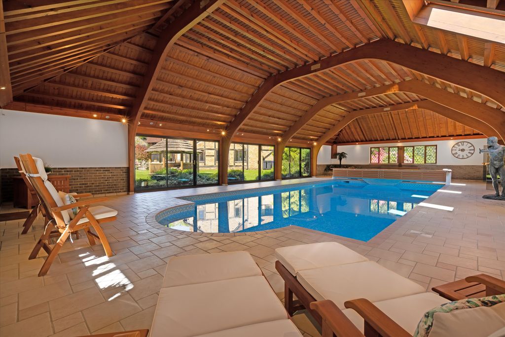 Property photo 3 of 34 Image