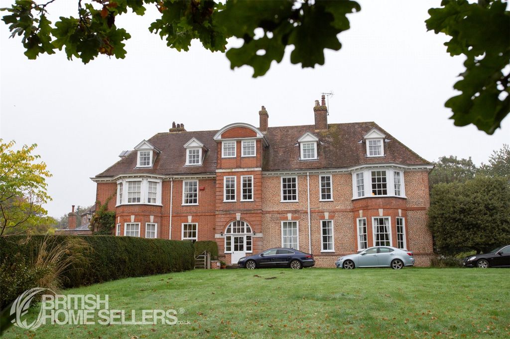 Property photo 2 of 29 Picture No. 36