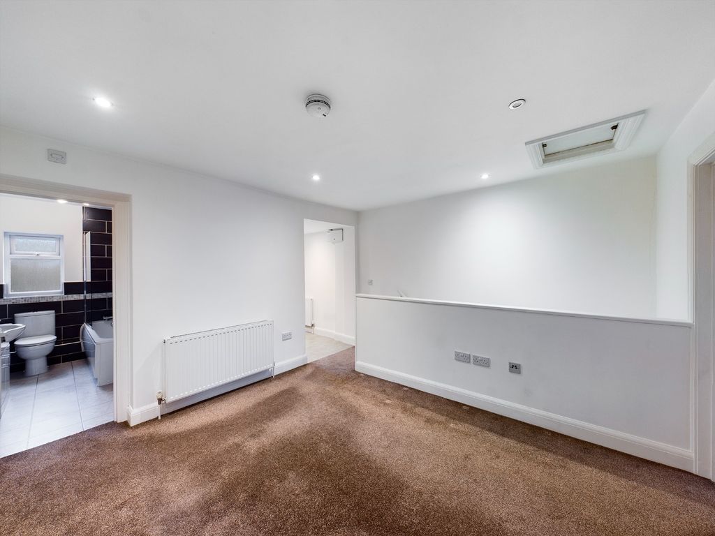 Property photo 3 of 7 1172034