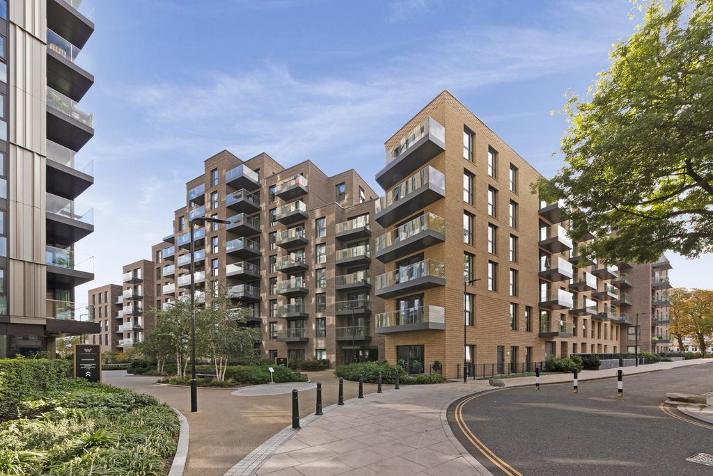 Property photo 2 of 14