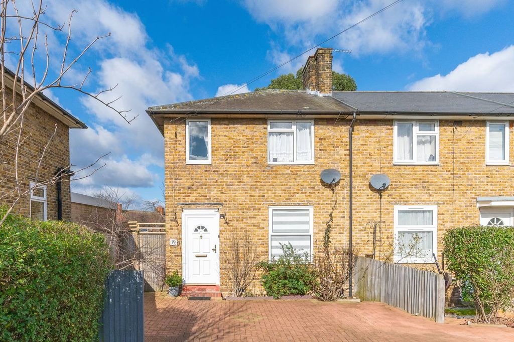 Property photo 1 of 9