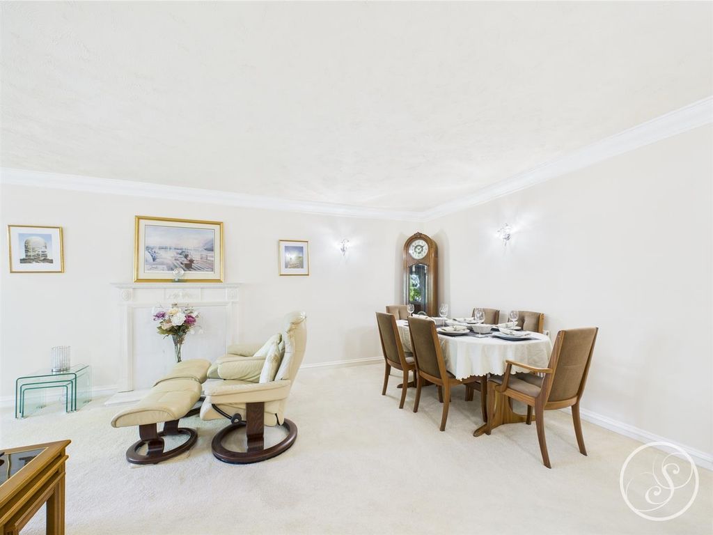 Property photo 2 of 15 Living Room