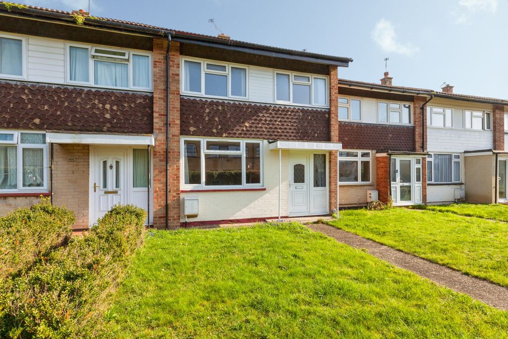 Property photo 1 of 20 Front