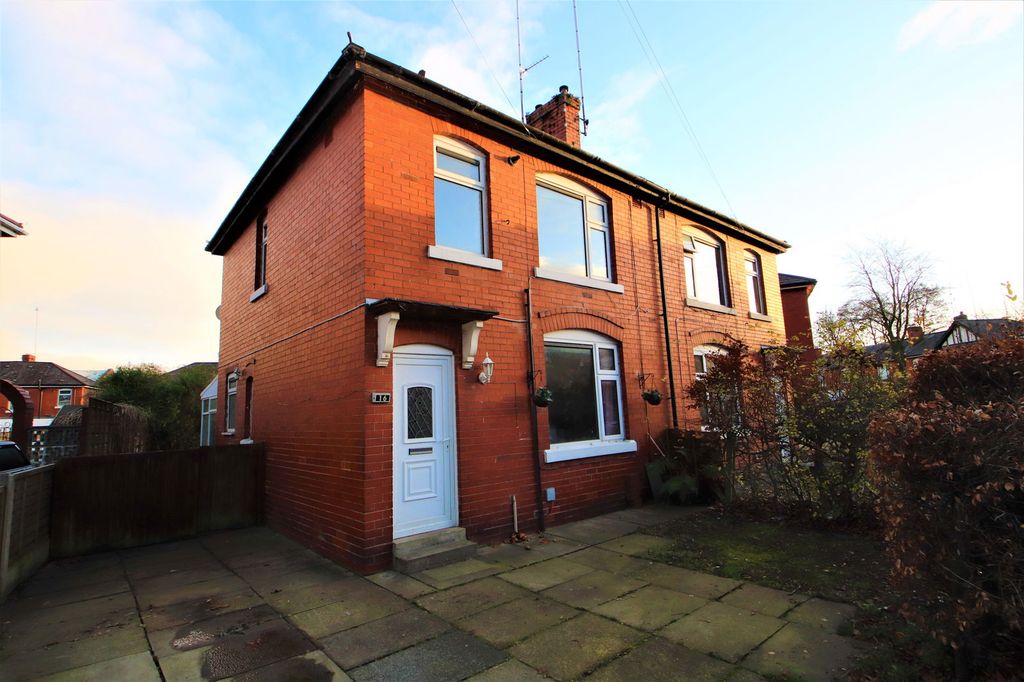 Property photo 1 of 18