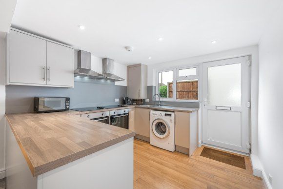 Property photo 3 of 19 Kitchen.Jpg