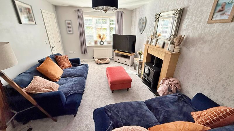 Property photo 3 of 13 Photo 2