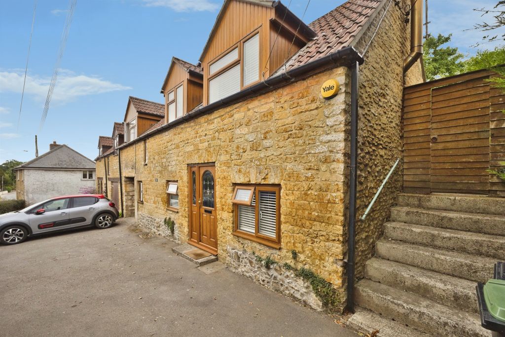 Property photo 2 of 19