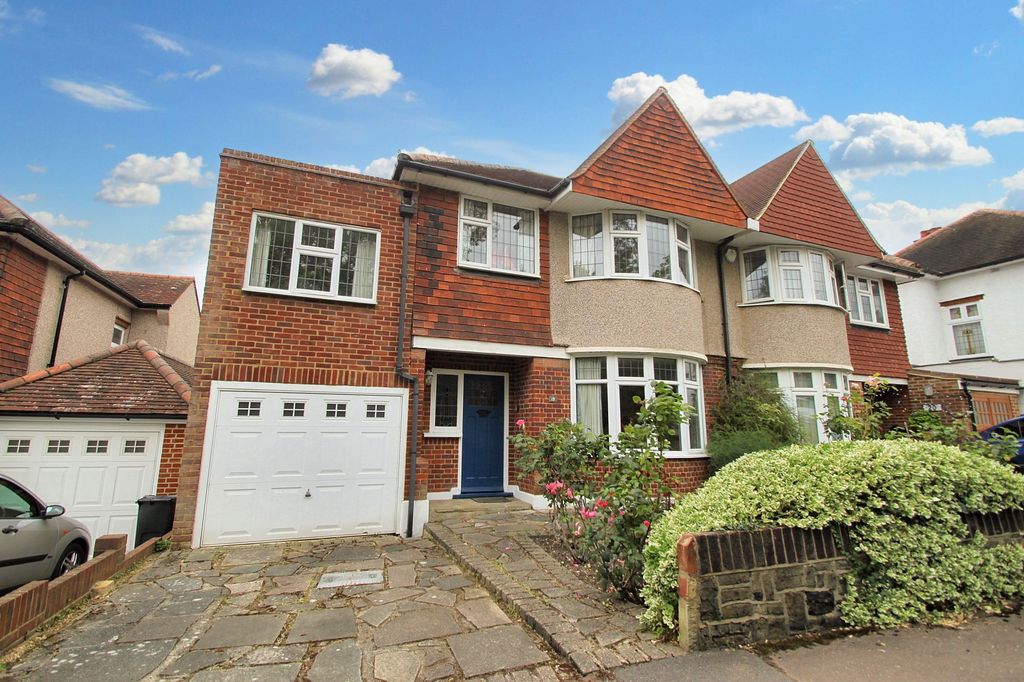 Property photo 1 of 23