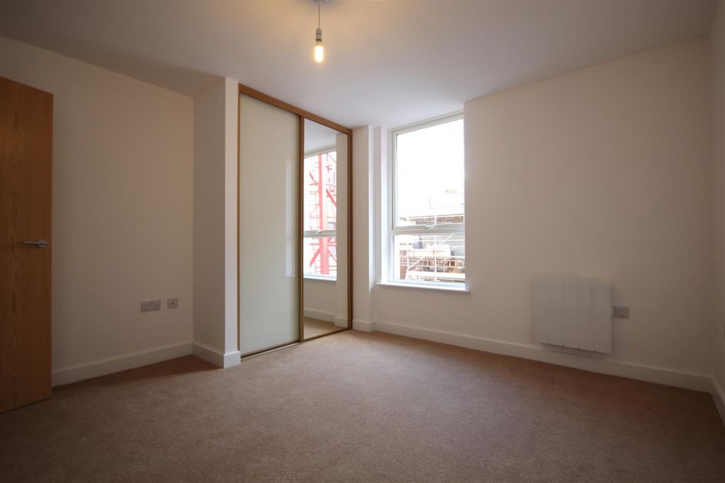 Property photo 3 of 7 Bedroom A