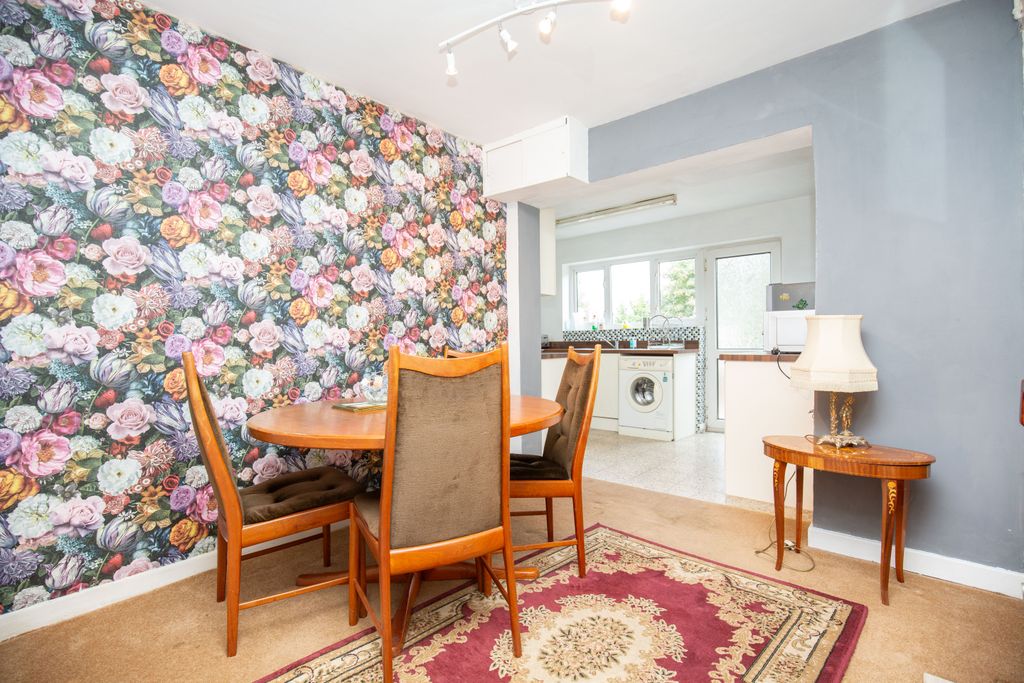 Property photo 3 of 17 Mw-8440