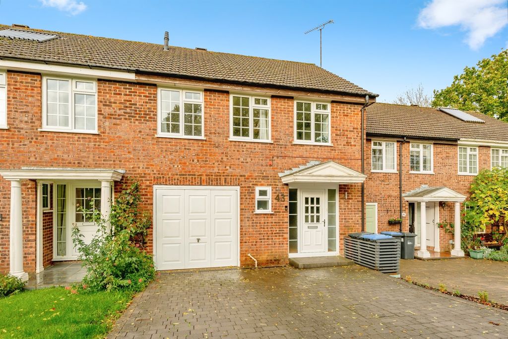 Property photo 1 of 12