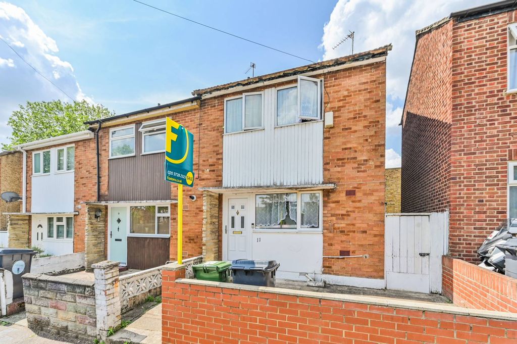 Property photo 2 of 14
