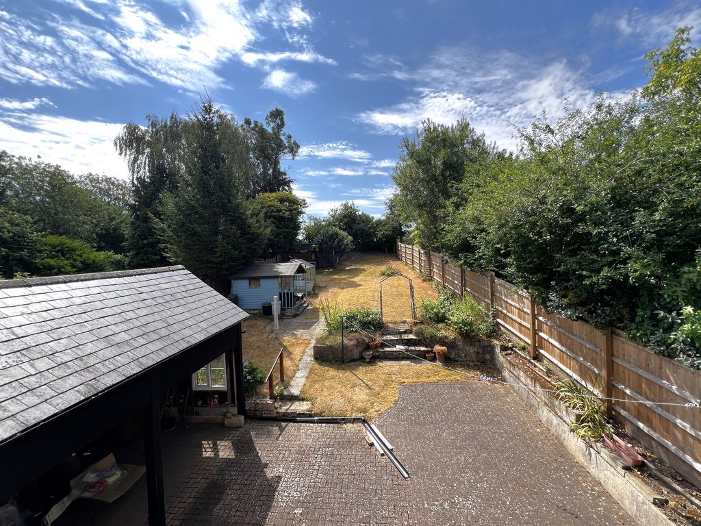 Property photo 3 of 18