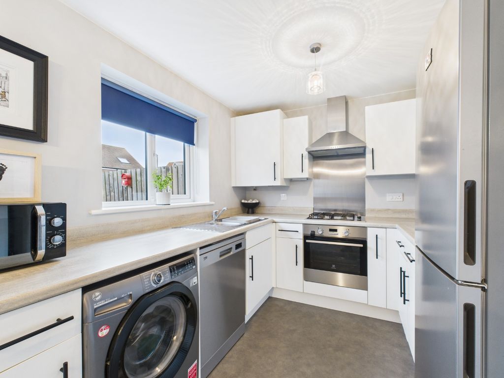 Property photo 3 of 16 4835406