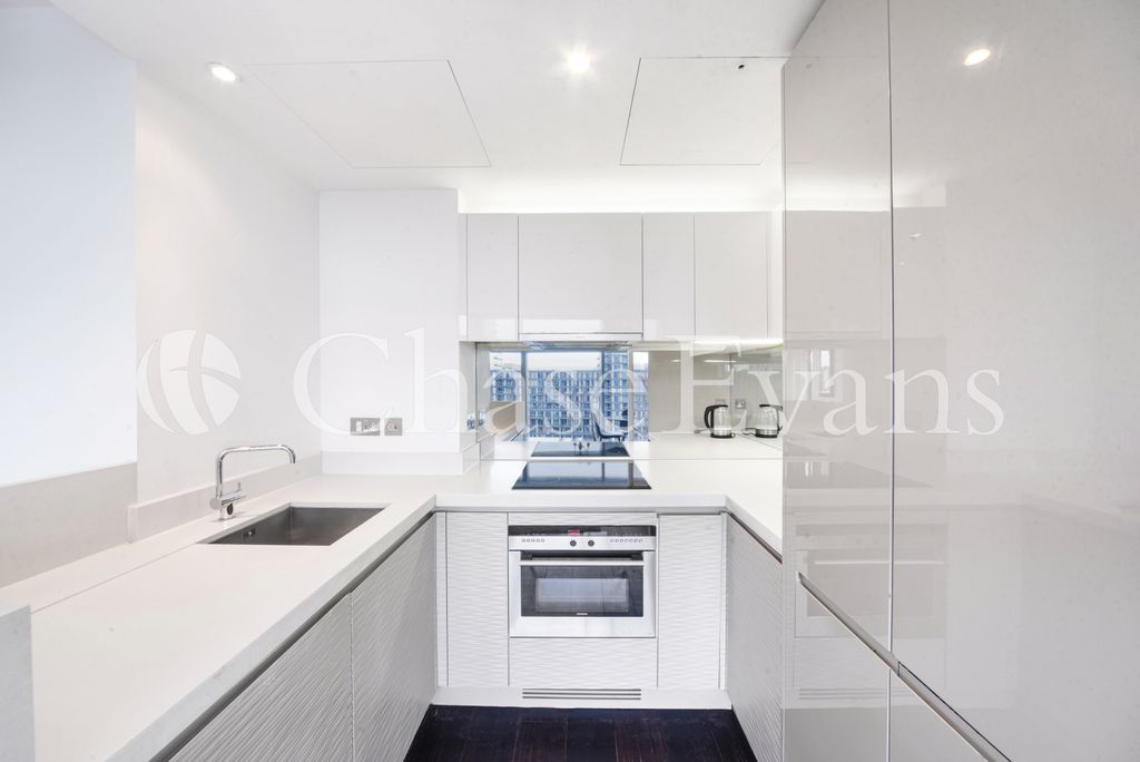 Property photo 2 of 15 Kitchen