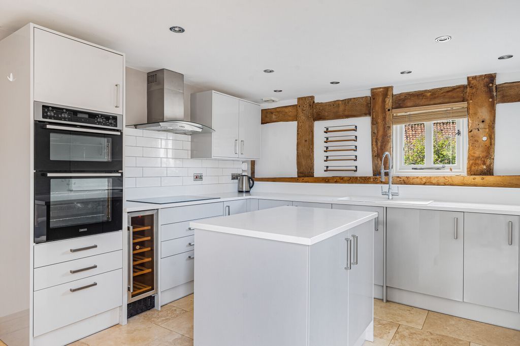 Property photo 3 of 20 15_84549
