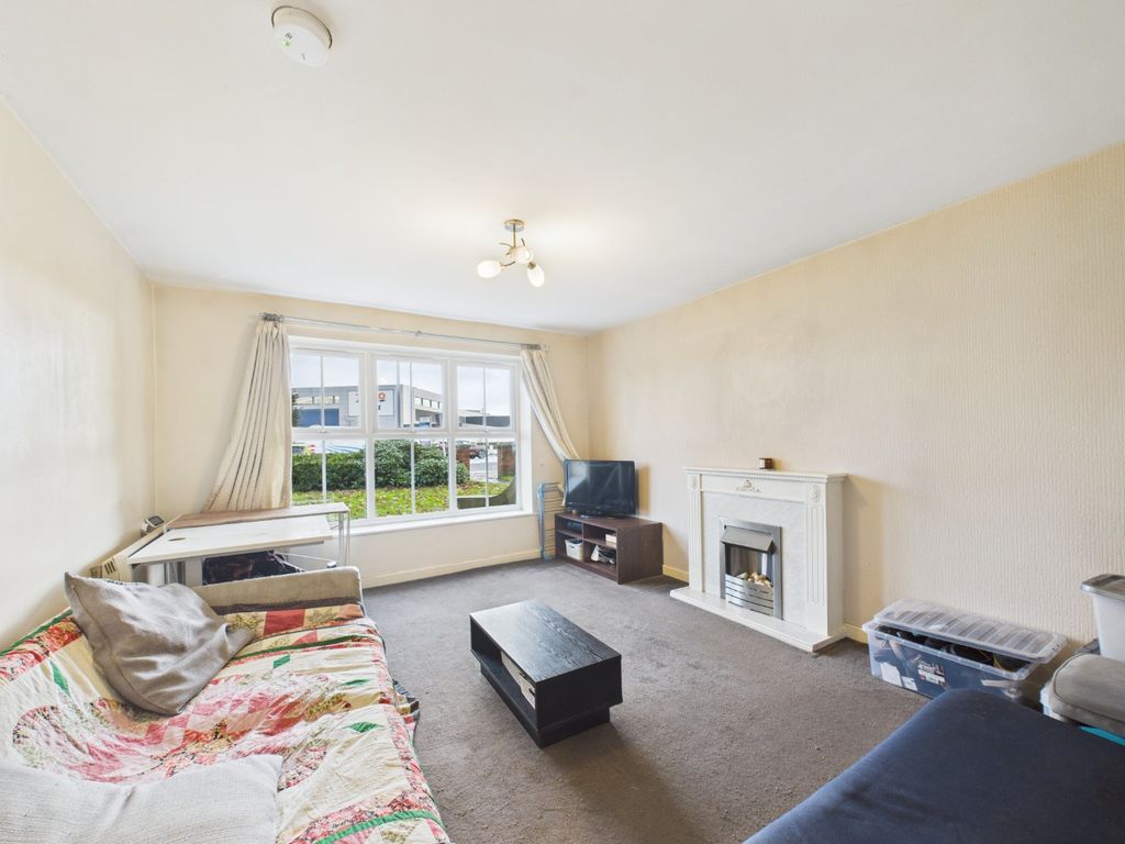 Property photo 3 of 6 4722986