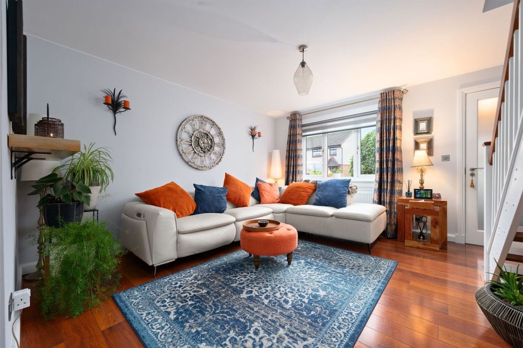 Property photo 2 of 36