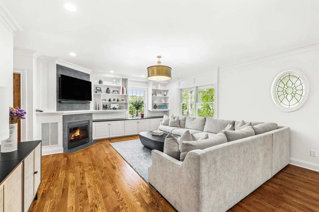 Property photo 3 of 13 <Alttext/>