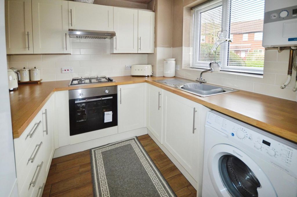 Property photo 2 of 13 Kitchen