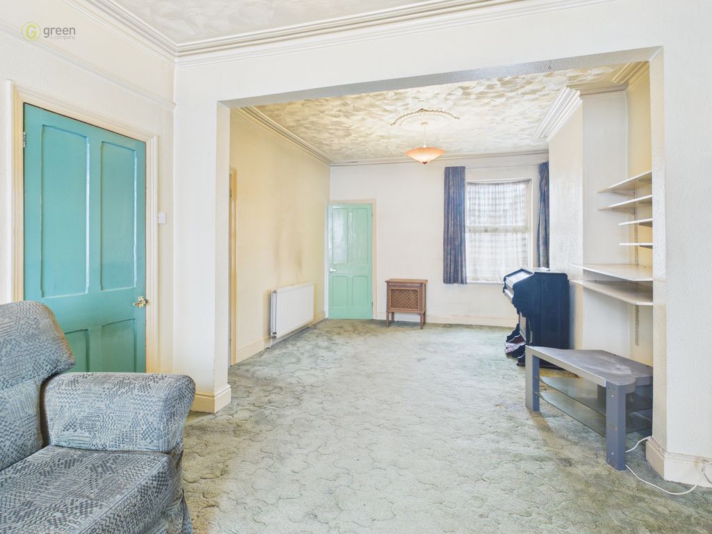 Property photo 3 of 35 Cam05459G0Pr0164Still025