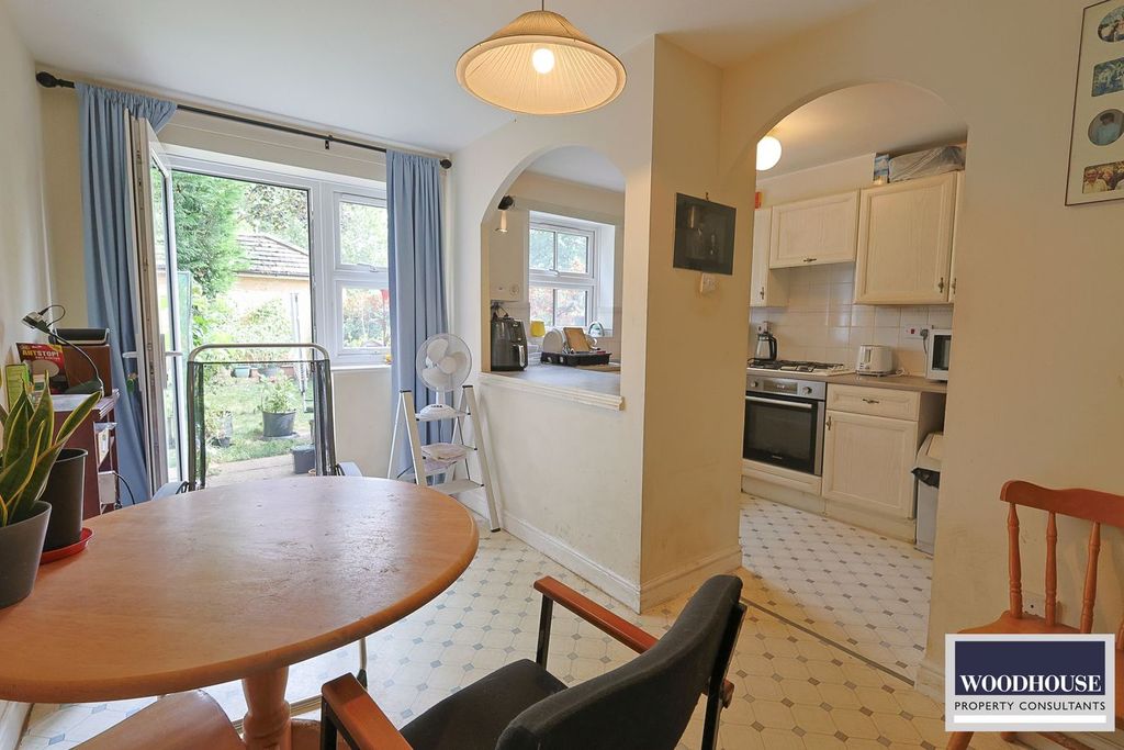 Property photo 2 of 29