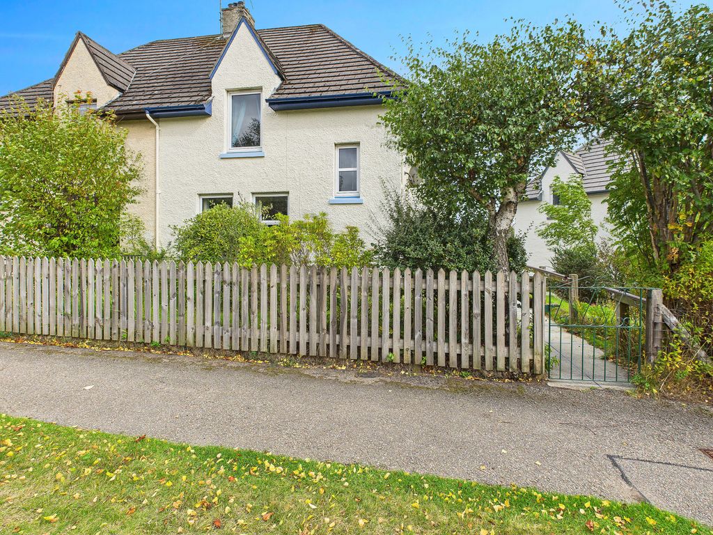 Property photo 2 of 42