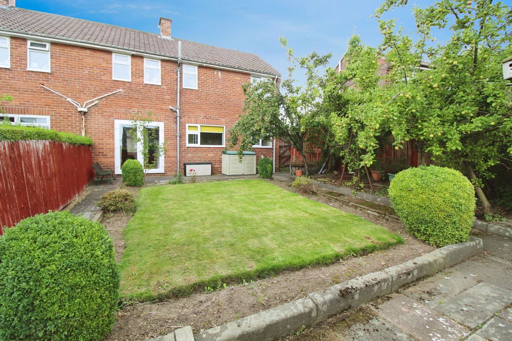 Property photo 2 of 16