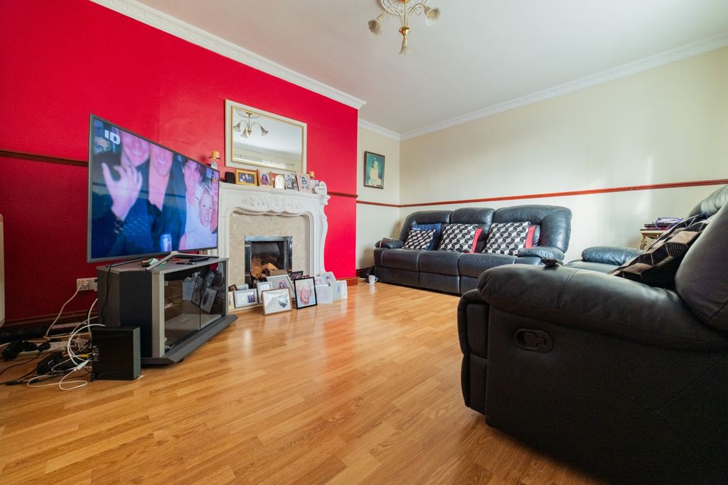 Property photo 3 of 20 Call 02920 454555 To Secure Your Viewing_18
