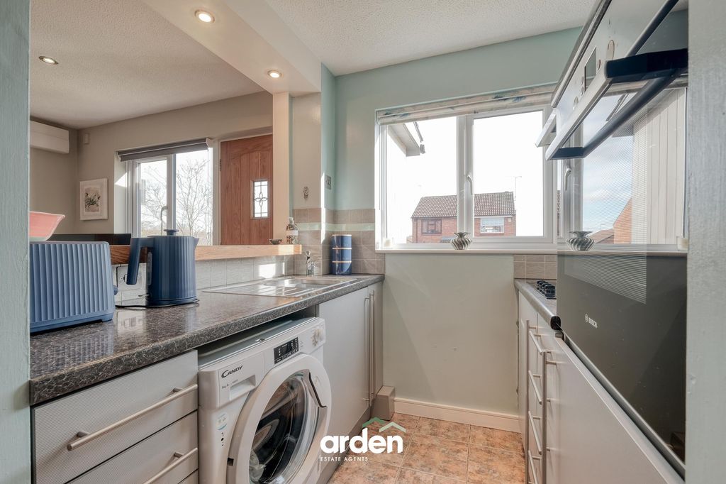 Property photo 3 of 8