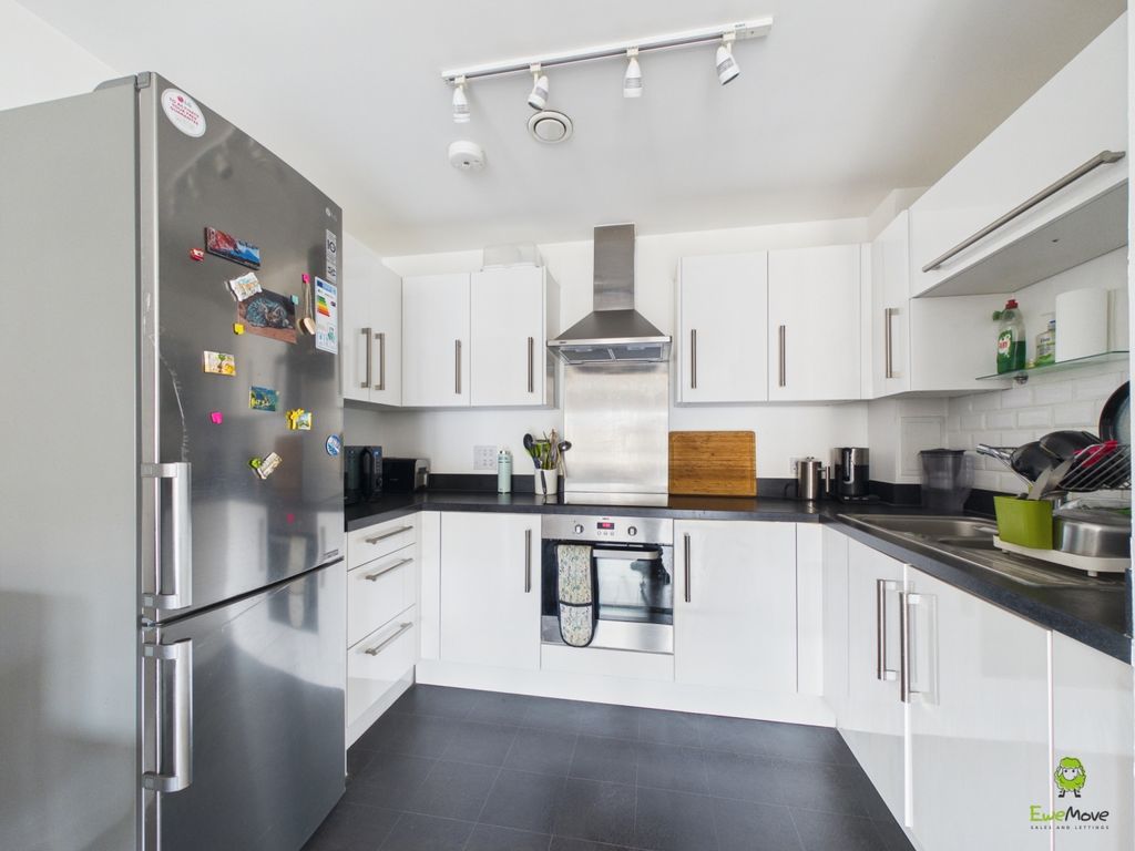 Property photo 3 of 10 Presented By Kevin At Ewemove Bexleyheath And Dart