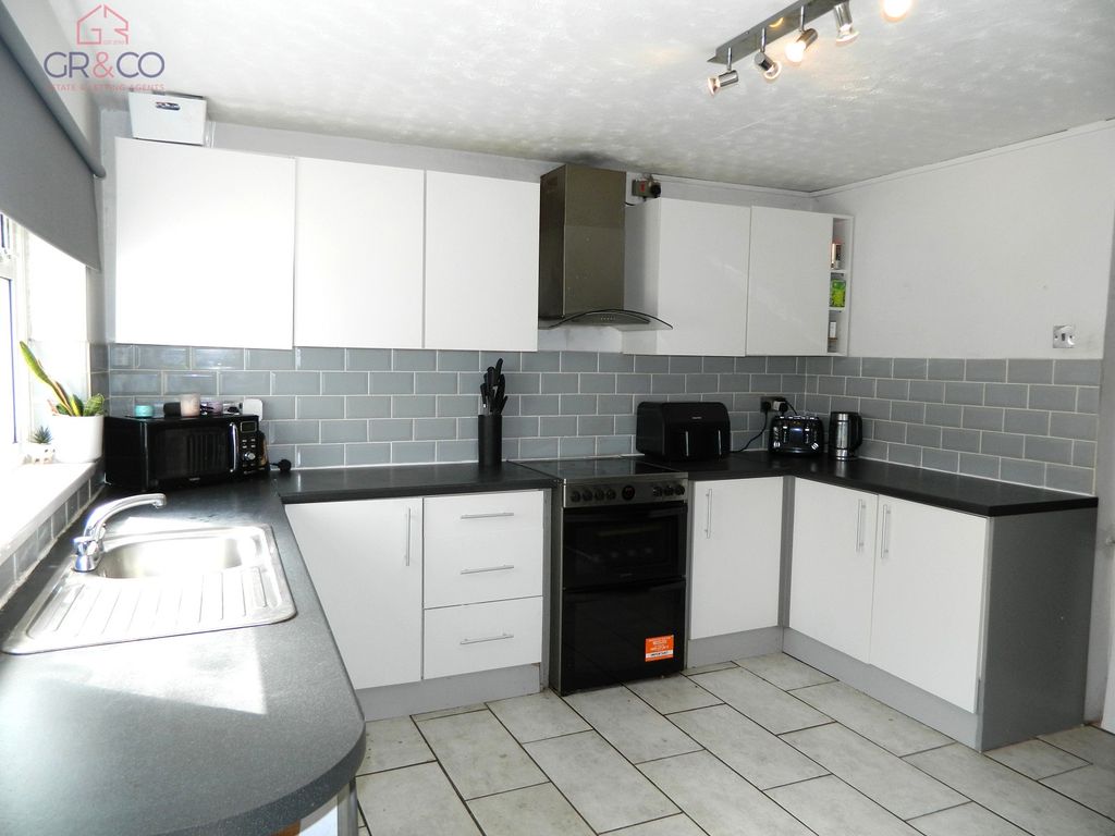 Property photo 2 of 18 Not Specified