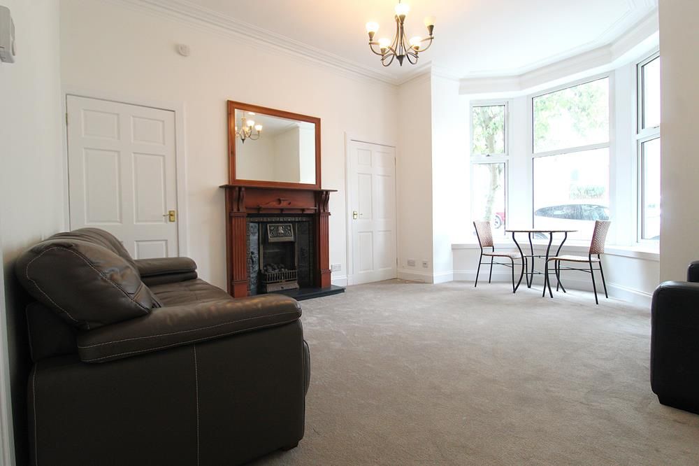 Property photo 1 of 6 Lounge