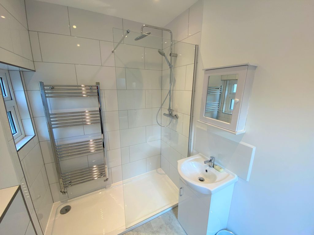 Property photo 2 of 11 Image