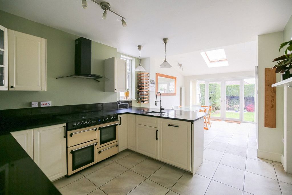 Property photo 2 of 25 Picture No. 09