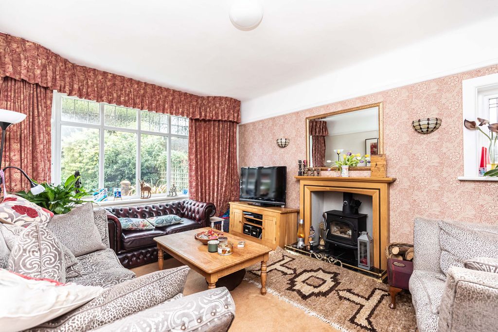 Property photo 3 of 27 346A7048