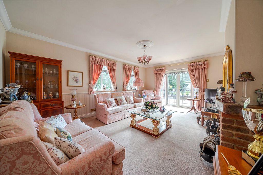 Property photo 3 of 23 Picture No. 10