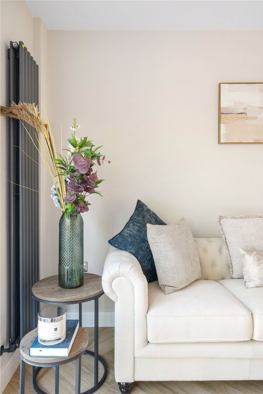 Property photo 3 of 11 Picture No. 13