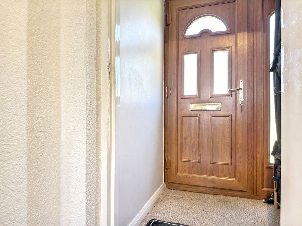 Property photo 3 of 23