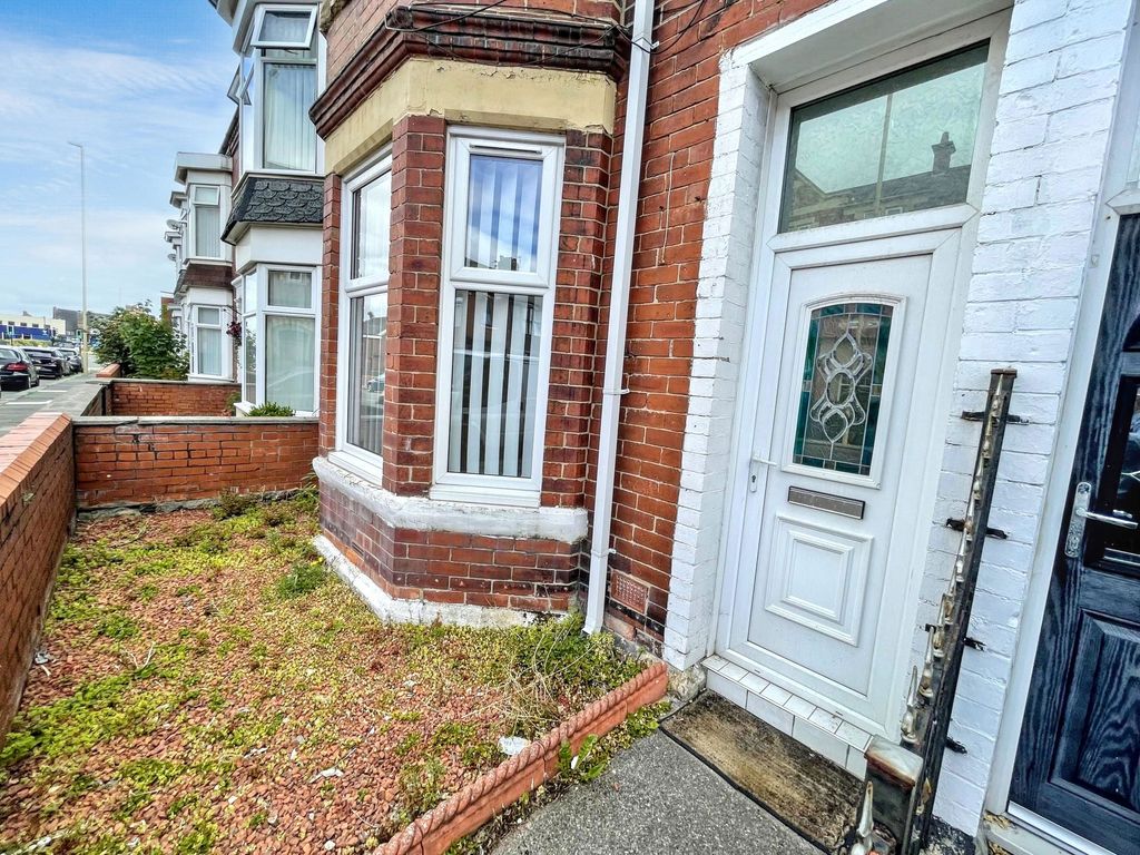 Property photo 3 of 7