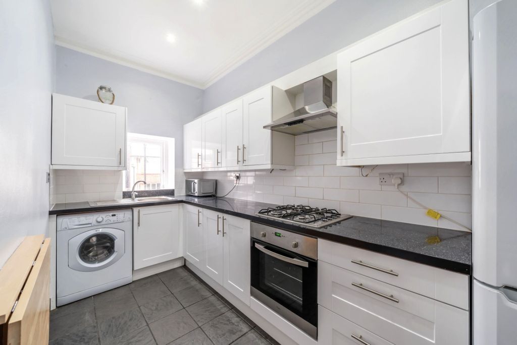 Property photo 2 of 6 954479 (3)