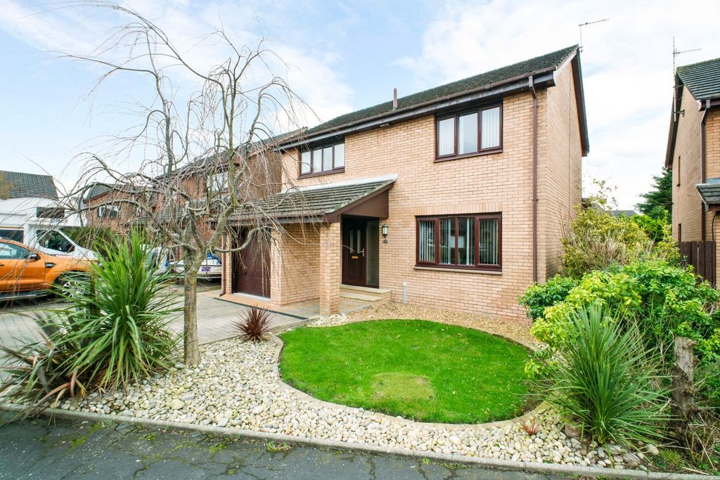 Property photo 1 of 26