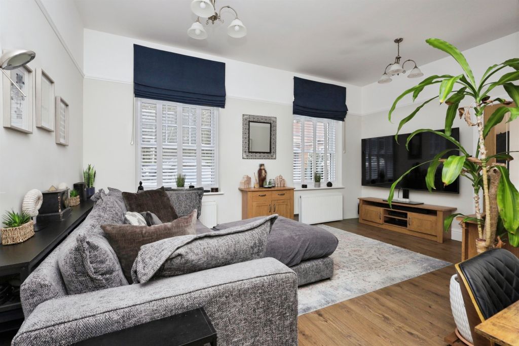 Property photo 3 of 20