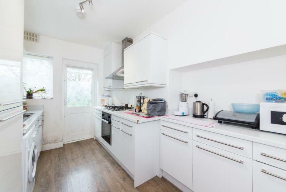 Property photo 2 of 8 Gallery