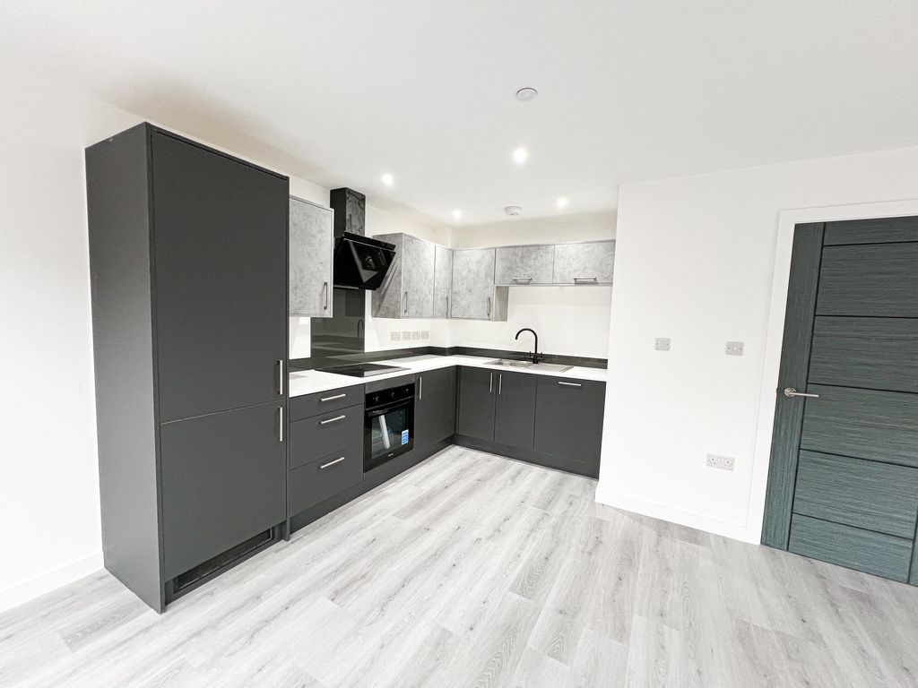 Property photo 1 of 9 Kitchen